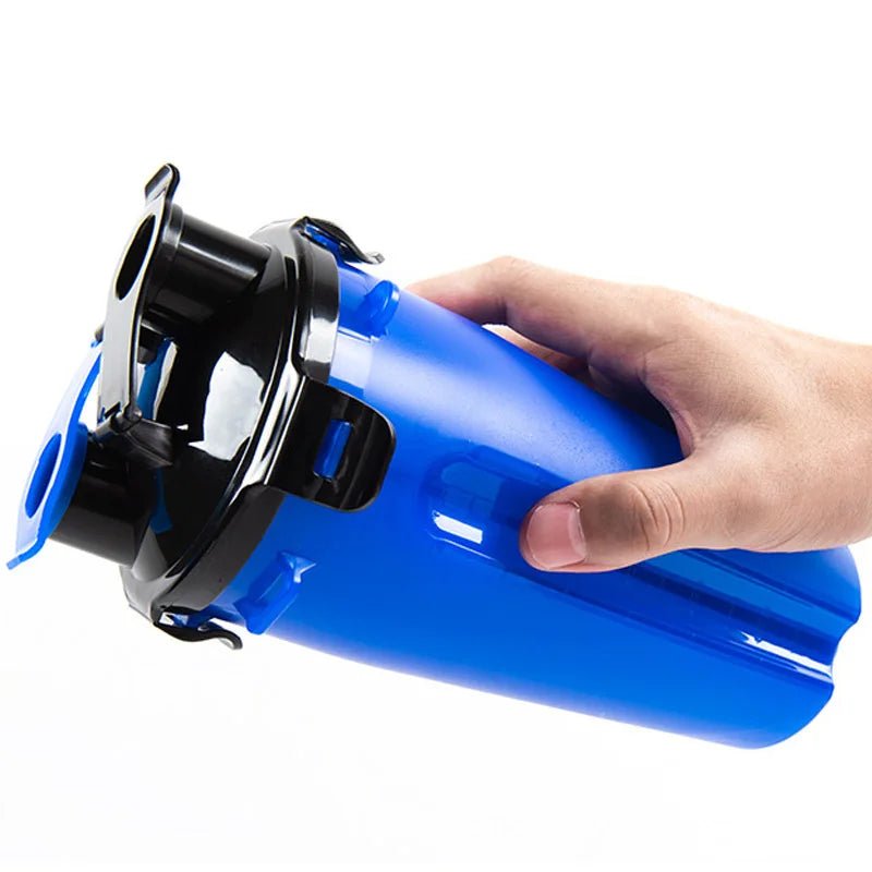 Unisex pet 2-in-1 water bottle and food feeder, ideal for dog hydration on the go