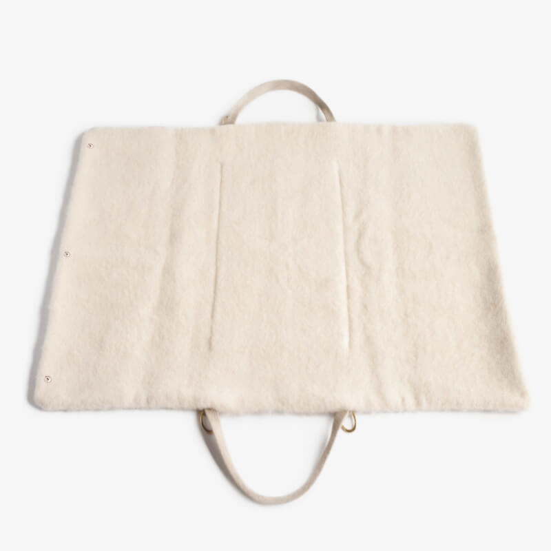 Lightweight pet travel mat, soft dog bed designed for ultimate pet comfort during journeys.