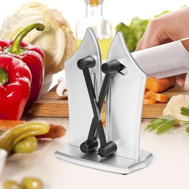 Modern kitchen knife sharpener. Ensures optimal blade sharpness & maintenance for all your cooking tools.
