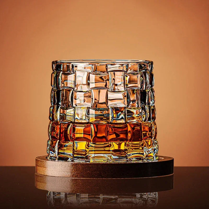 Premium crystal whiskey glass set for spirits. Luxury barware gift for bourbon lovers.
