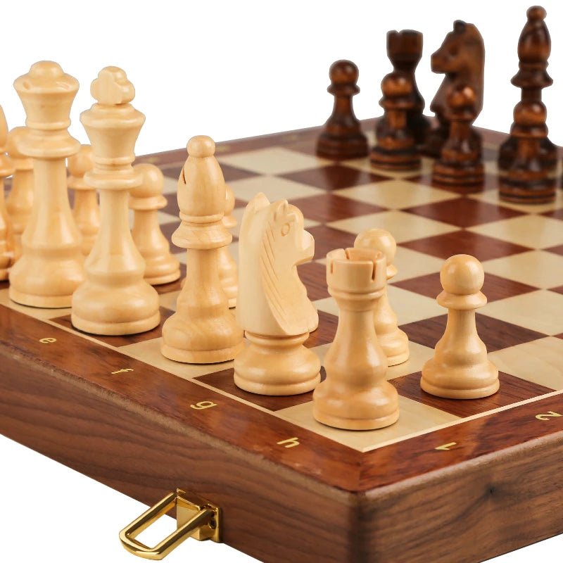 Premium gift: Wooden chess set with a beautiful foldable walnut board, ideal for strategy game lovers.