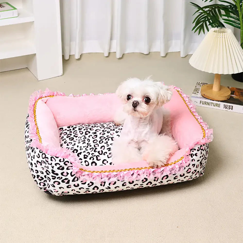 Princess pet bed with plush leopard print, ideal for small dogs and cats, all-season comfort.