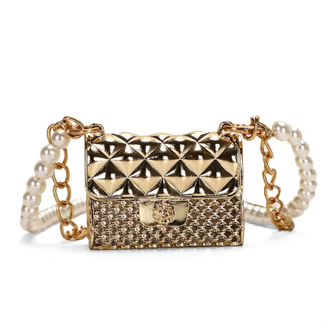 Shimmering mini rhinestone evening bag for women, a stylish and compact fashion clutch accessory.
