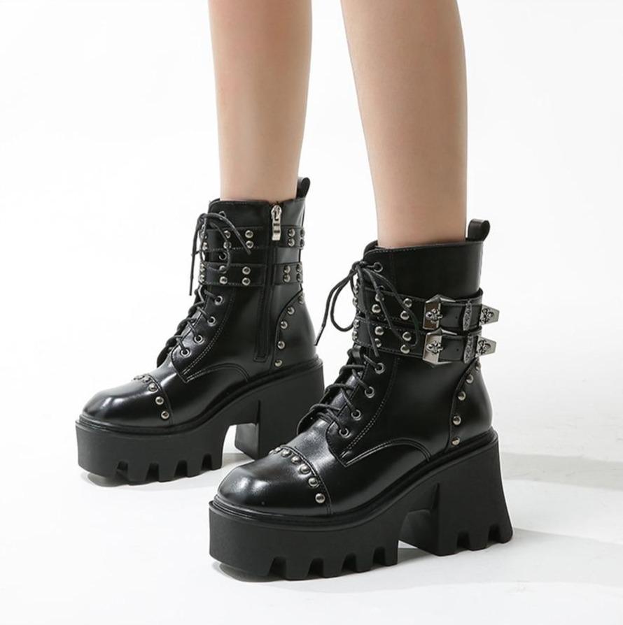 Comfortable women's gothic platform ankle boots with durable waterproof design & edgy chunky heel.