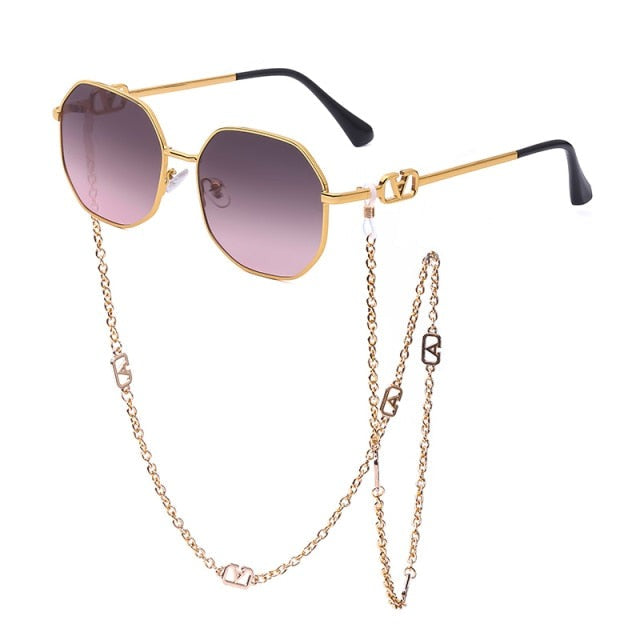 Mirror lens sunglasses, sleek design with UV400 protection for a trendy look.