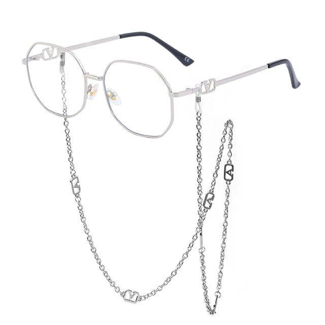Modern design sunglasses for UV protection, chic & trendy eyewear for daily wear.