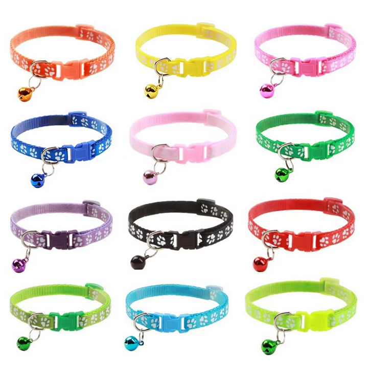 Green adjustable quick release cat collar, durable and comfortable pet accessory