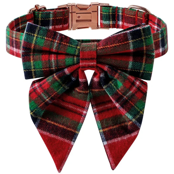 Pet accessory set: Christmas dog collar, checkered, with festive bow tie for holiday cheer.