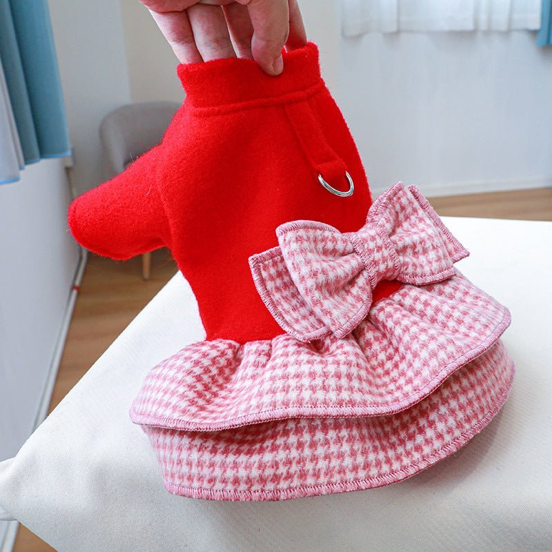 Fashionable red plaid dog dress harness, suitable for small dogs and winter outings.