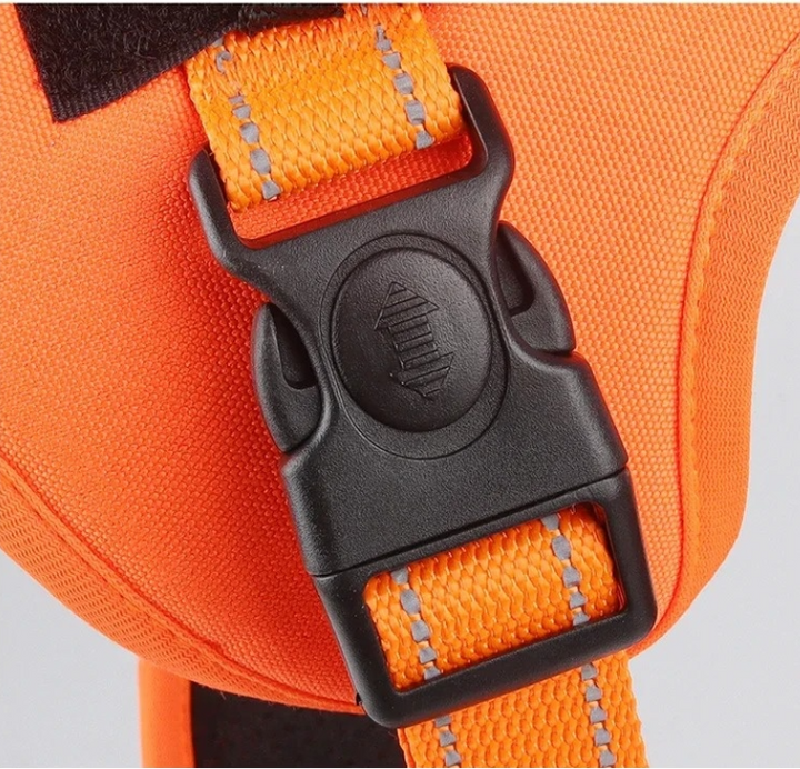 Adjustable unisex dog harness designed for no-pull training and comfort