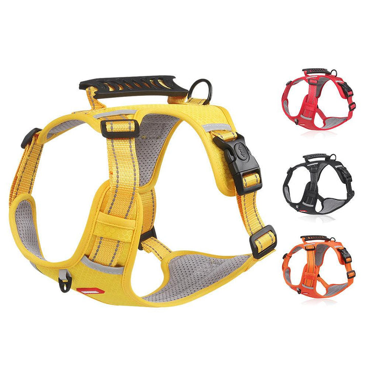Black reflective no-pull dog harness, perfect for pet safety during night walks and outdoor adventures