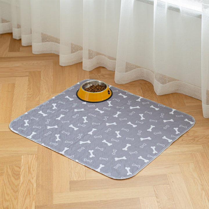 Washable pet training pad with odor control for dogs, featuring a durable, multi-layer design.