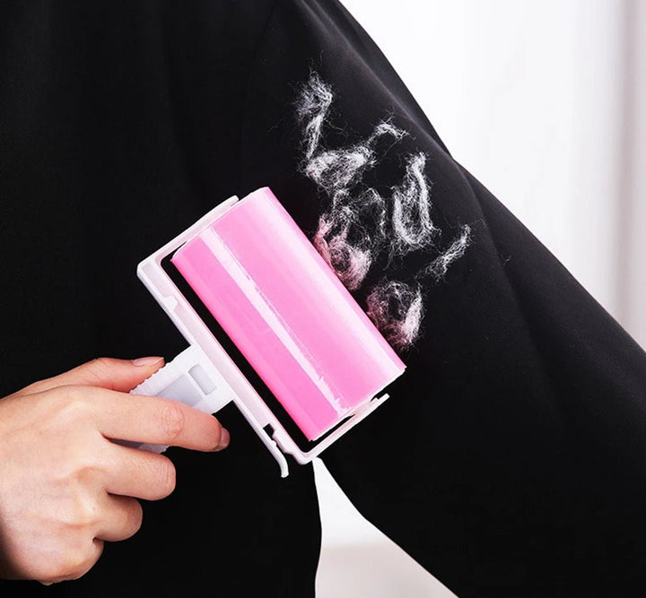 Compact lint roller with strong adhesive to quickly remove pet hair, lint, and dust.