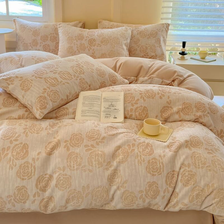 Rose velvet carved design bedding, a plush sheet set for unparalleled bedroom comfort.