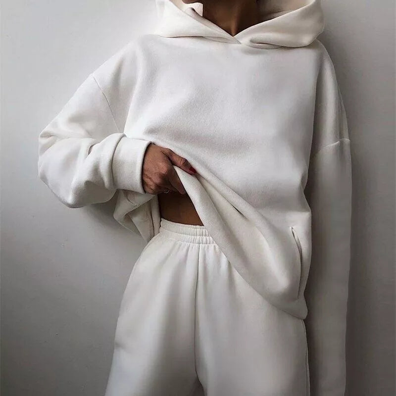 Complete women's Serenity casual set, featuring an oversized hoodie & matching joggers for ultimate comfort.