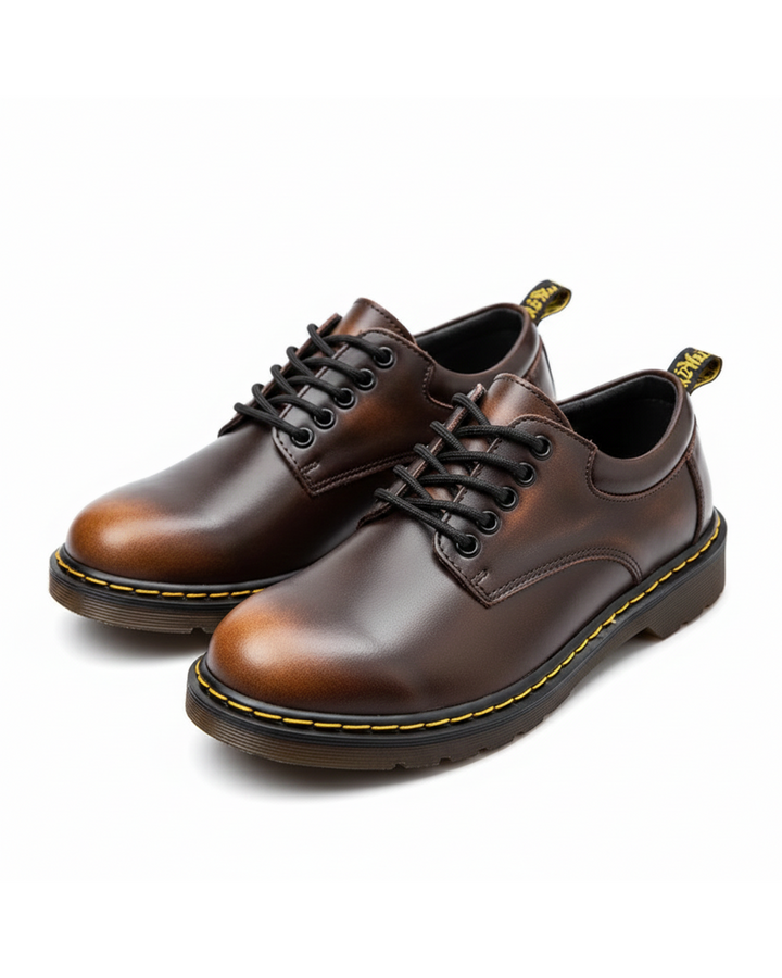 Men's genuine leather low-cut casual shoes for stylish everyday wear.