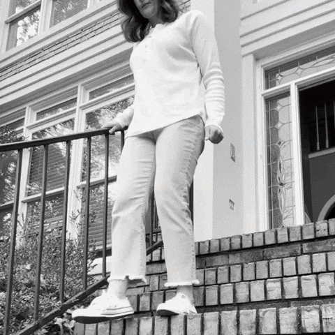 Ergonomic SI Joint Support Belt for chronic lower back pain management.