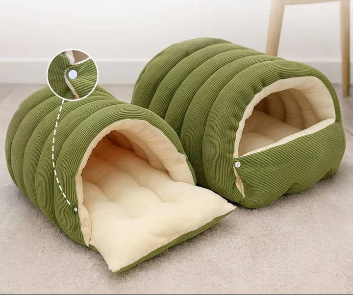 Pet bed for cats, semi-closed and washable, with warm fleece lining for ultimate comfort and security.