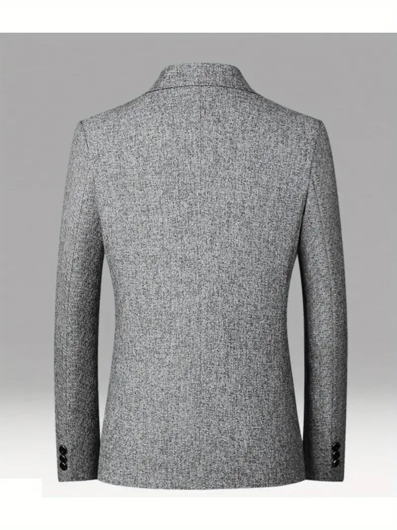 Versatile men's smart casual blazer, a modern slim fit tailored jacket for various occasions.