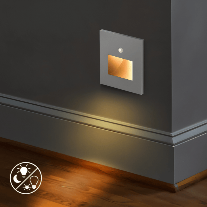 Indoor motion sensor LED light, perfect for illuminating stairs, hallways, and entryways.