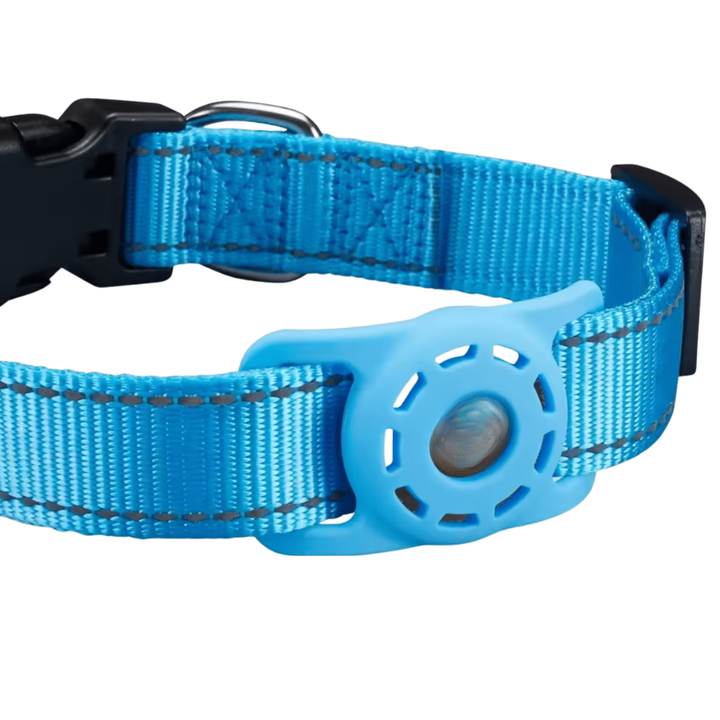 Smart pet tracker with reflective collar for Android, shown on a dog.