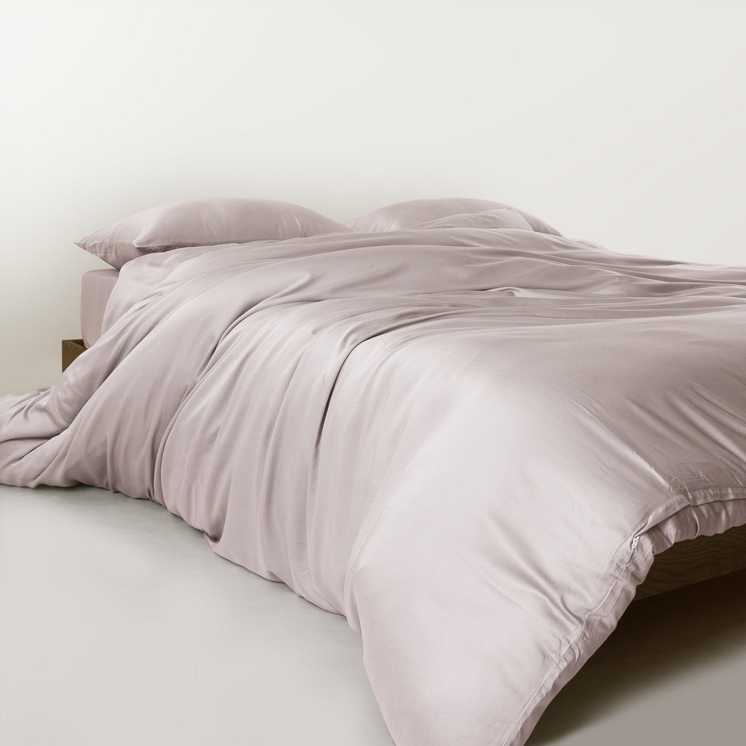 Soft bamboo bedding set in tranquil bedroom, pet hair repellent, hypoallergenic comfort