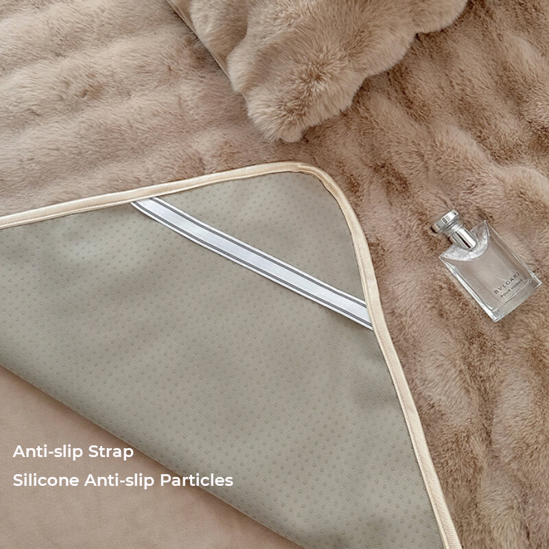 Luxurious faux rabbit fur fitted mattress cover, soft and non-slip, enhancing bedding aesthetics.