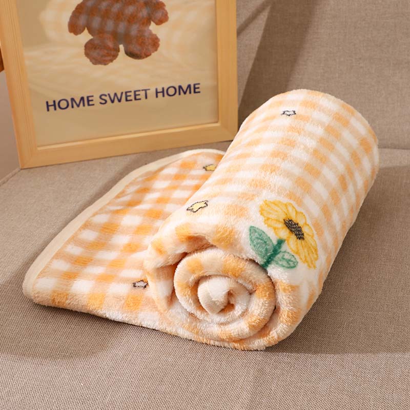 Comfortable pet blanket in red, perfect for cat beds or dog beds, a warm pet accessory