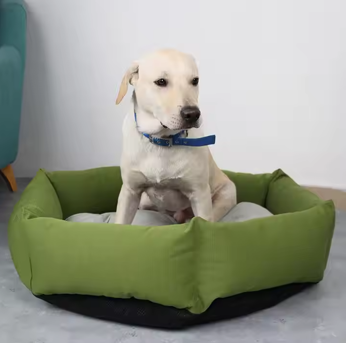 Comfortable dog crate pad with high walls, ensuring a secure and warm sleeping environment for pets.