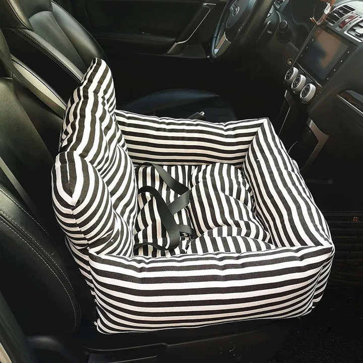 Small pet carrier for cats & dogs, airline approved with comfortable interior.