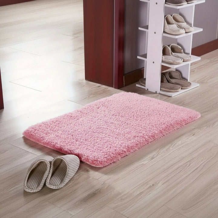 Modern soft & thick bath mat, highly absorbent. Non-slip home decor floor mat for stylish and safe bathroom environments.
