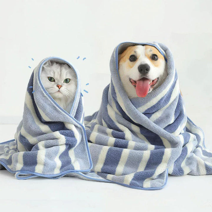 Striped fast-drying pet bath towel for dogs, absorbent microfiber for quick drying after bath time