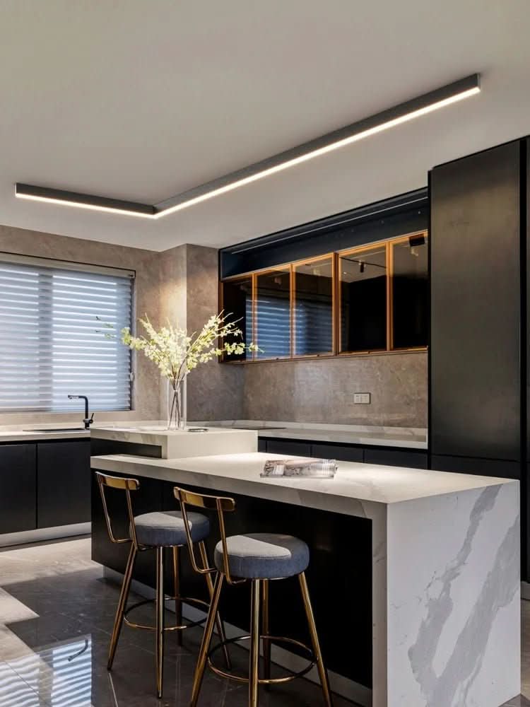 Energy-efficient LED ceiling light, a modern Scandinavian flush mount. Ideal for bright interior lighting.