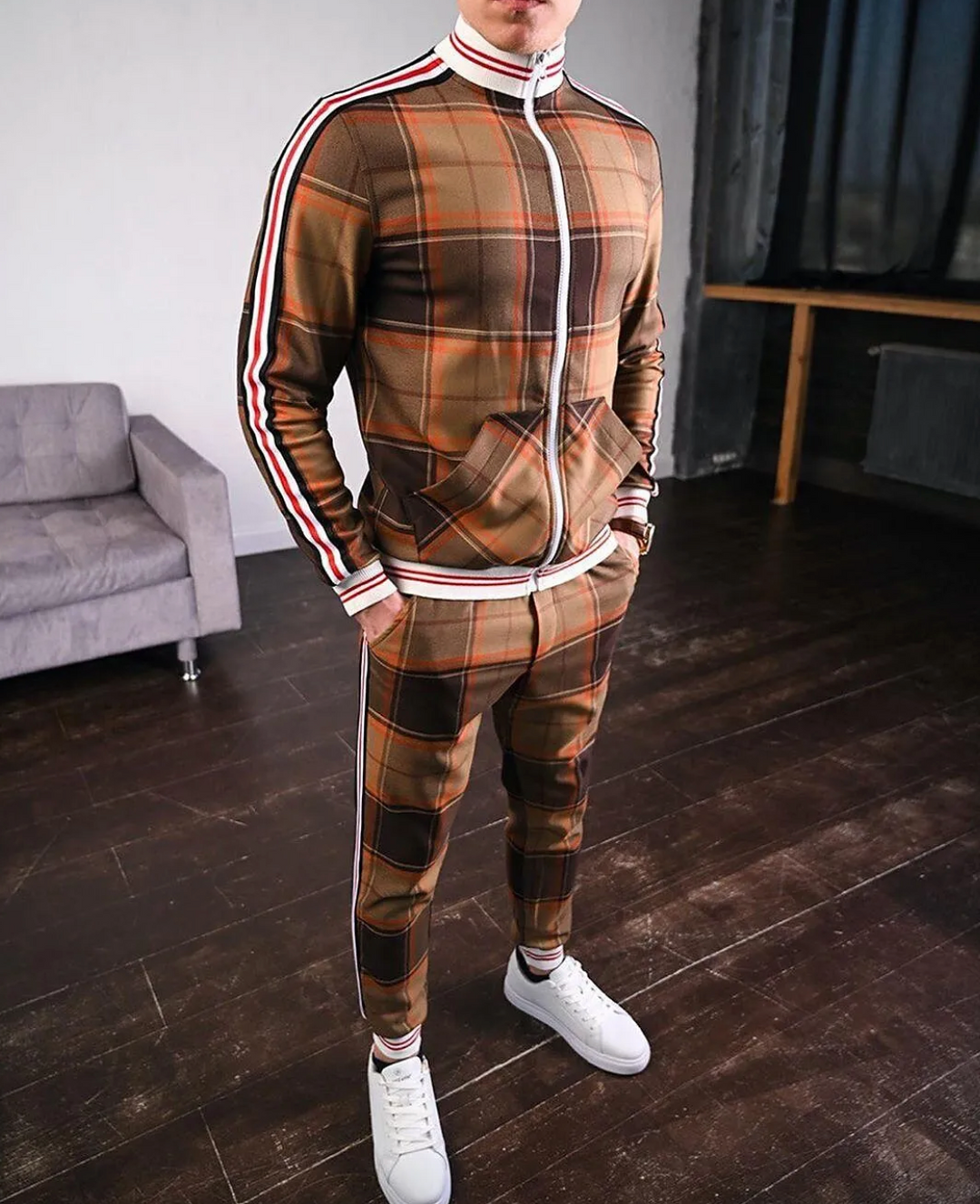 Men's stylish check pattern jacket and pants training set, ideal for a modern sporty look.