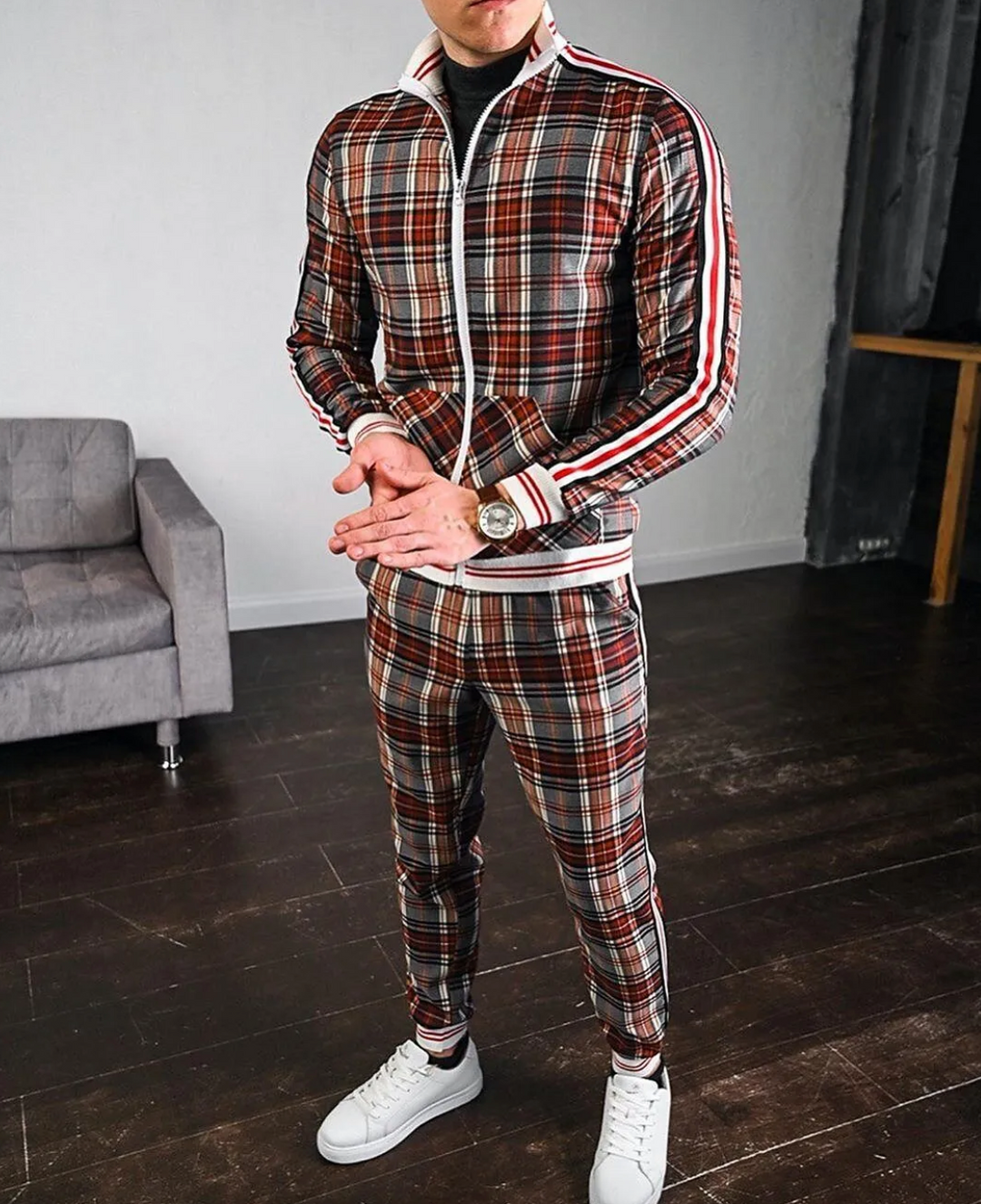 Comfortable men's Dorian loungewear set with trendy check pattern, a versatile casual outfit.