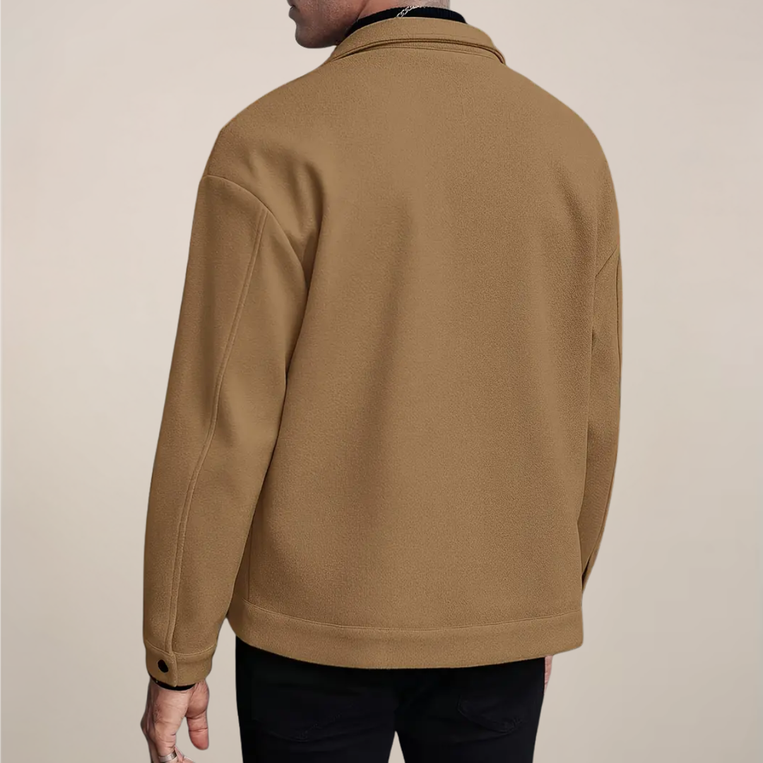 Versatile men's button-up short coat, ideal for everyday smart casual style in fall and winter fashion.