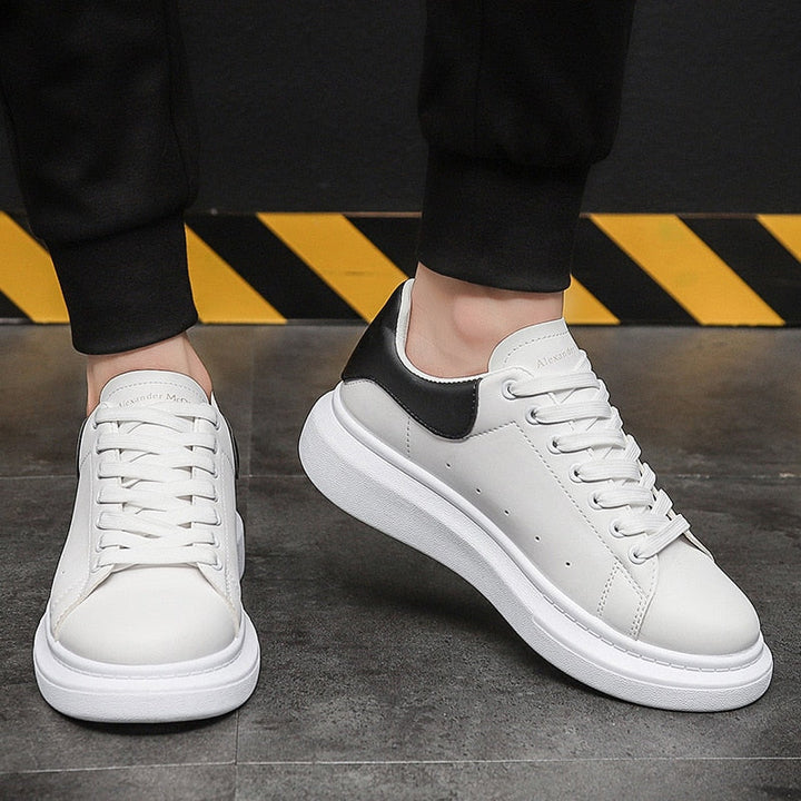 Black men's urban sneakers, designed for style, comfort, and breathability. Perfect for everyday casual wear.