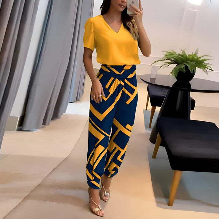 Stylish women's coordinated two-piece set, a chic top & bottom outfit for modern casual wear & versatile everyday fashion.