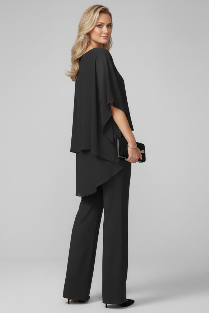 Versatile women's off-shoulder top & straight-leg pants set. Perfect for summer and everyday fashion.