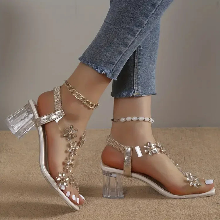 Comfortable mid-heel pumps for women, designed with orthopedic support and chic, versatile style.