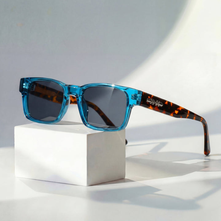 Unisex square tortoiseshell sunglasses offering full UV400 protection and a stylish look.