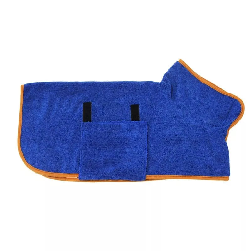 Close-up of the ultra-absorbent fabric of the pet drying robe for quick dog and cat drying