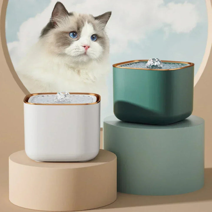 Fresh, filtered water flowing from a 3L automatic pet fountain, ensuring optimal hydration for cats & dogs.