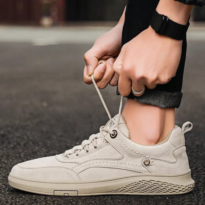 Athleisure-inspired 1987 retro sneakers, providing comfort and style for unisex everyday wear.