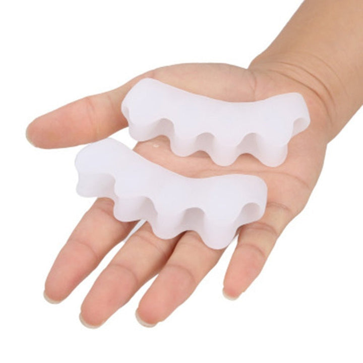Soft, adjustable toe straightener designed for effective hammer toe pain relief & long-term foot care.