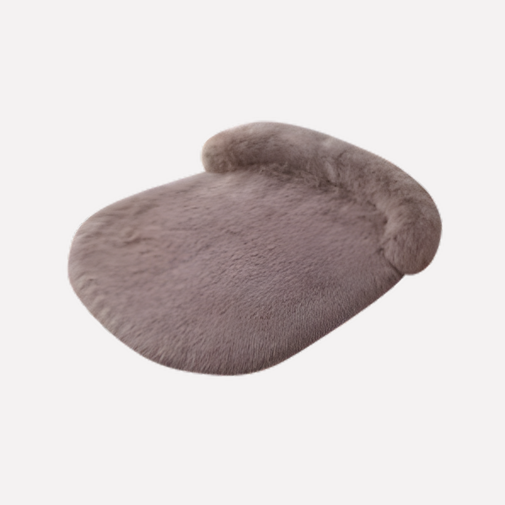 Washable pet bed with anti-slip bottom for dogs & cats, featuring soft, plush fabric