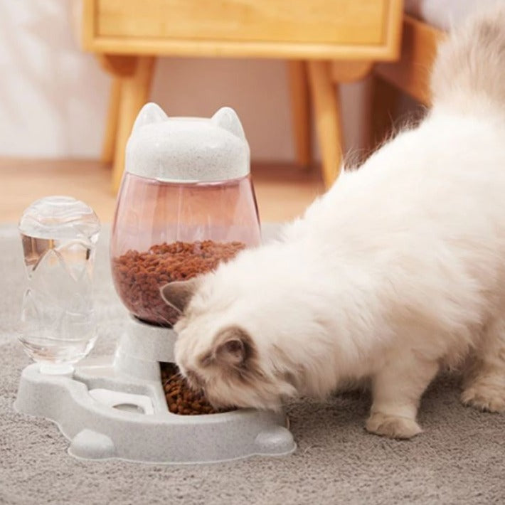 Automatic pet feeding station with water dispenser, 3.8L capacity, time-saving pet care solution