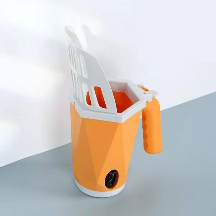 Cat accessories: Integrated poop bag cat litter scoop for efficient and clean pet waste disposal.