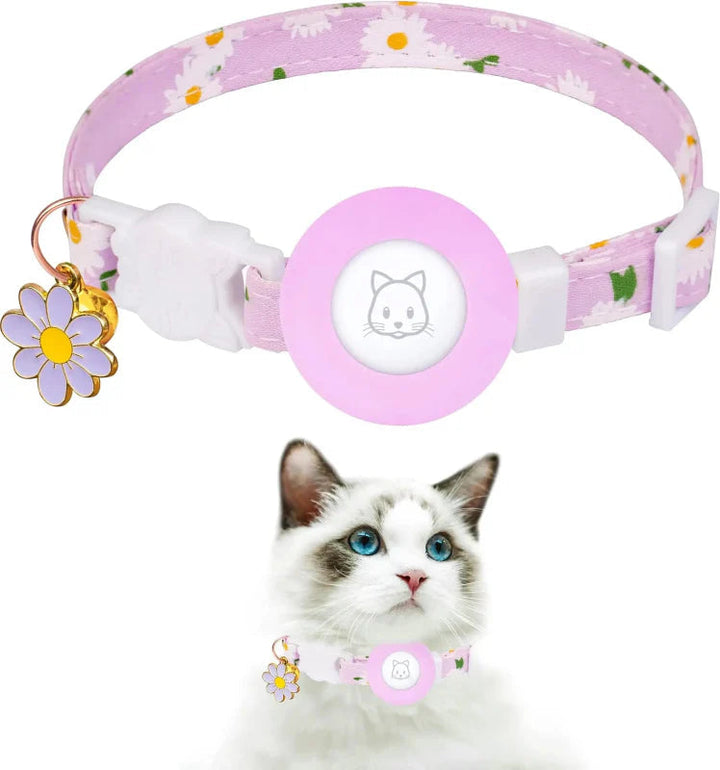 Durable nylon cat tracker holder collar, designed with breakaway feature for ultimate pet safety outdoors.