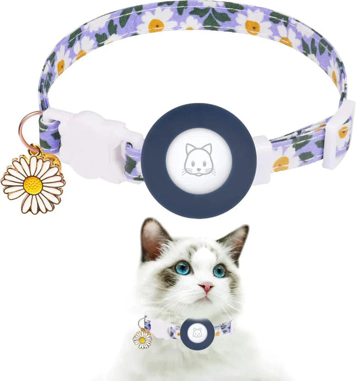 Pet accessory: Unisex cat collar with integrated tracker holder & safety breakaway, colorful and secure.